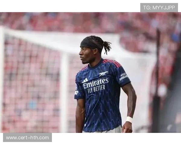 马杜埃凯替补传射建功，枪手客场四球横扫升班马